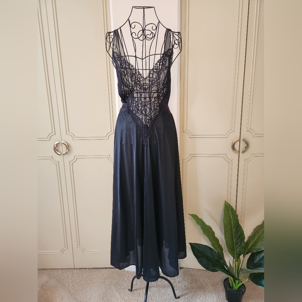 Rare Vintage Olga Black Satin Peignore Black Gown Size Medium, Goth, Whismi